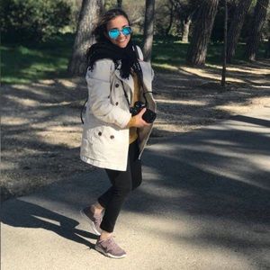 Meet your Posher, Yunia